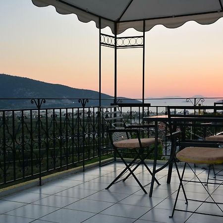 Mpezas Studios Igoumenitsa Exterior foto
